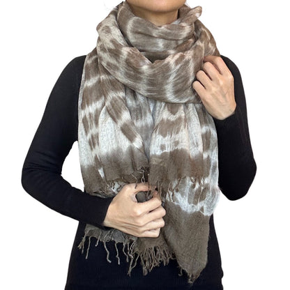 Kupferfarbene Kaschmirstola mit Batikmuster