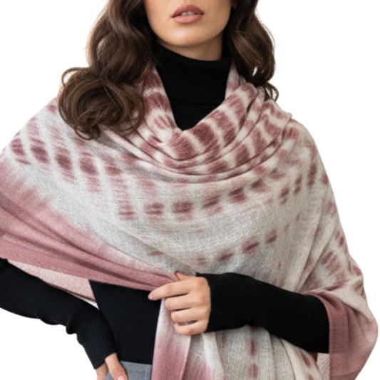 Altrosa Kaschmirstola mit Batikmuster